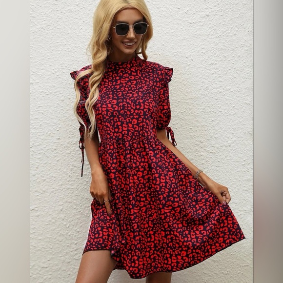 Dresses & Skirts - New Leopard Print Dress